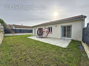 Maison à FARGUES-SAINT-HILAIRE