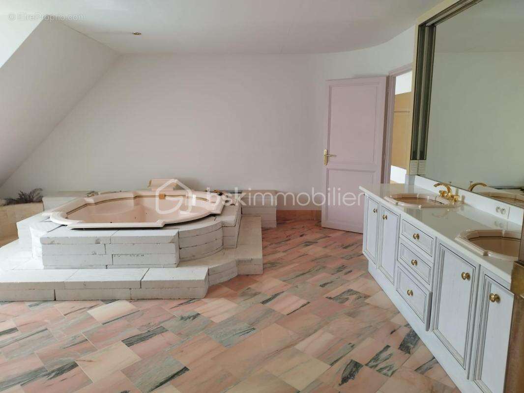 Maison à CLAIRVAUX-LES-LACS