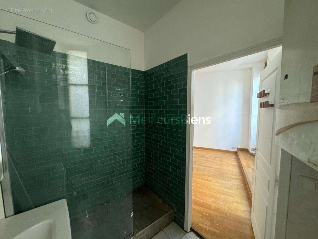 Appartement à PARIS-8E