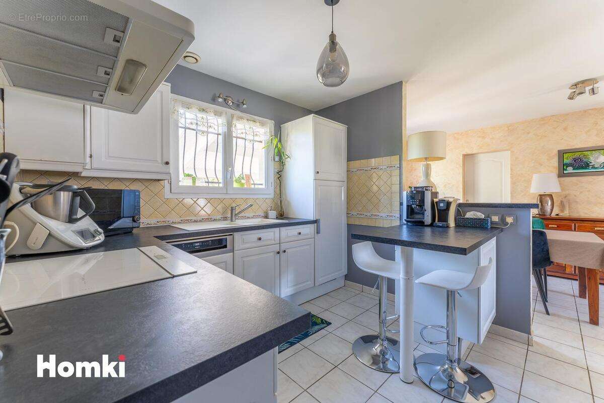 Maison à SAINT-QUENTIN-DE-BARON