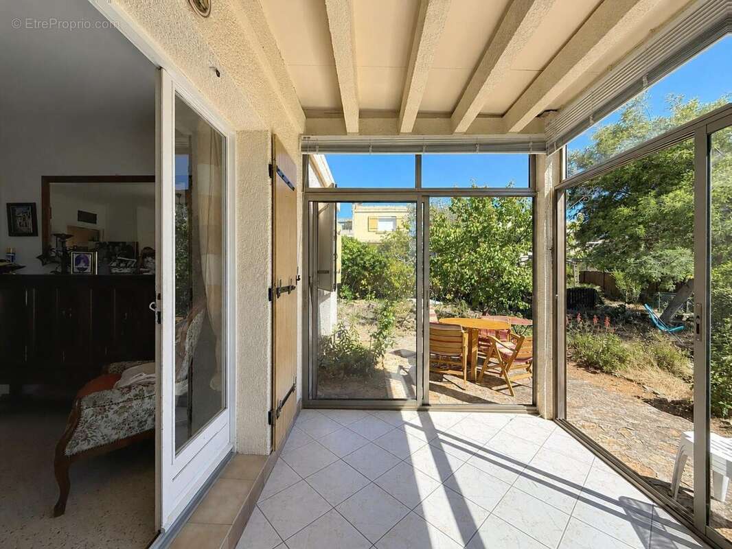 Maison 50 m² à Six-Fours-Les-Plages  - photo 2