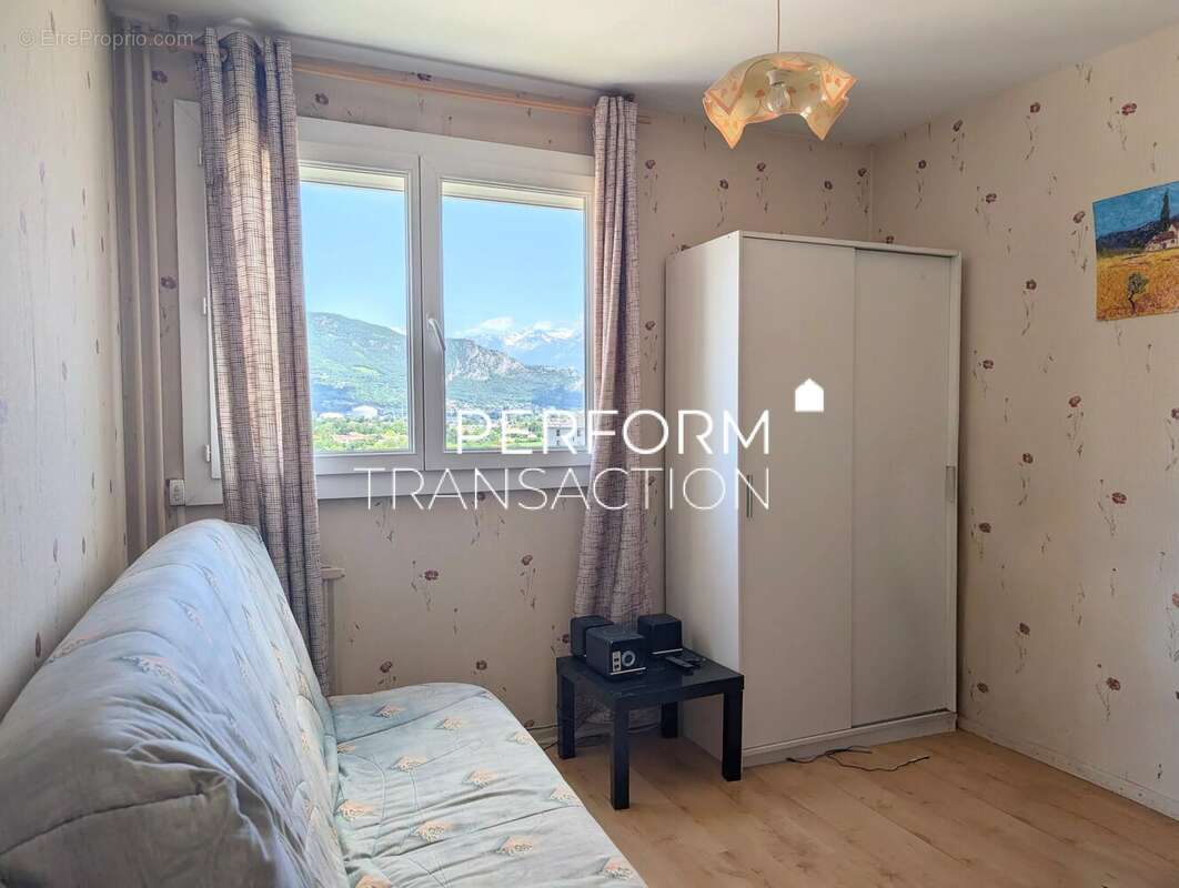 Appartement à SASSENAGE
