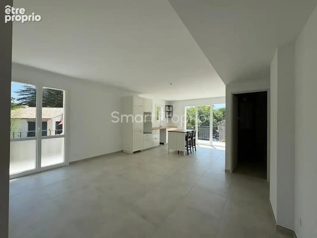Gréoux-les-bains   appartement 4 pièces   3 chambres   grand balcon   vue dégagée - photo 4