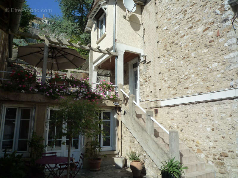 Maison à MONT-SAINT-PERE