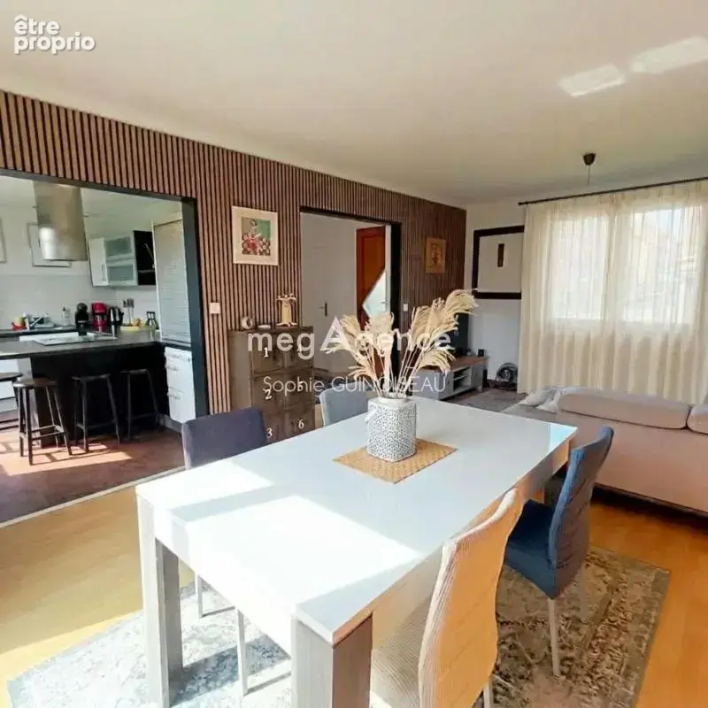 Cholet – maison familiale avec piscine, jardin et garage - photo 2
