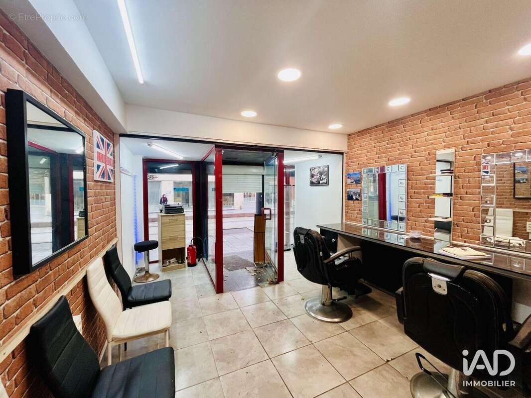 Photo 2 - Commerce à VALENCIENNES