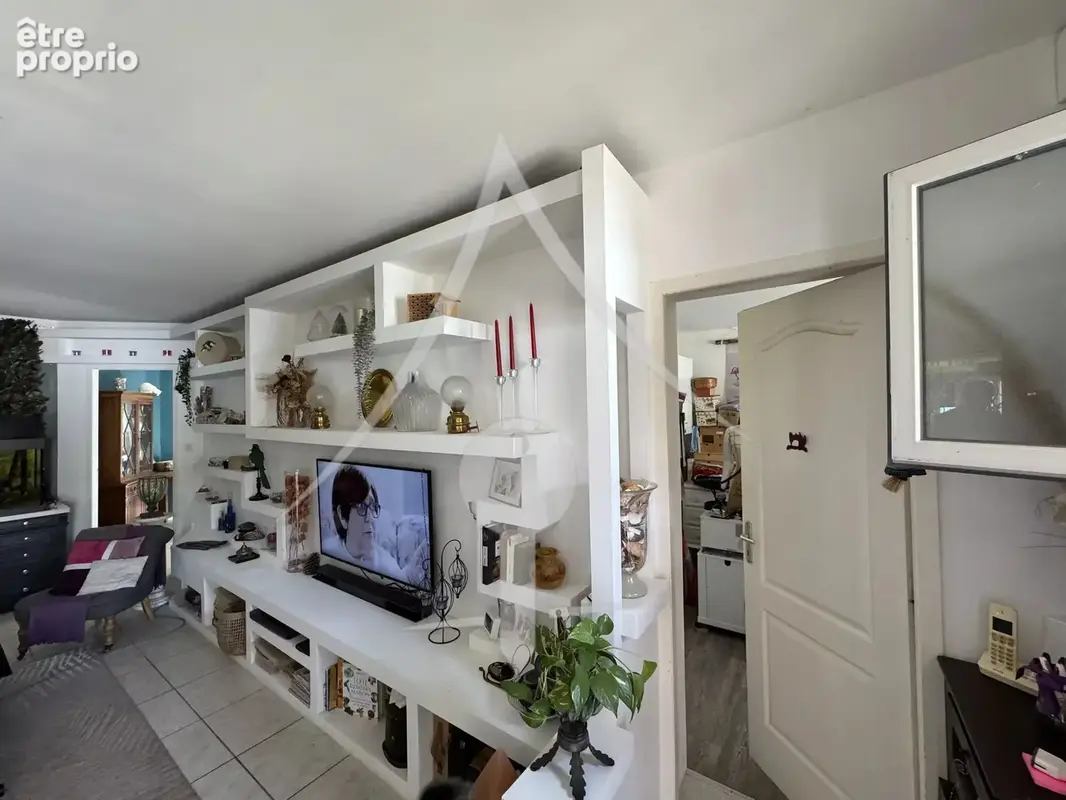 Belle maison familiale avec piscine, jardin arboré et nombreux espaces annexes - photo 3