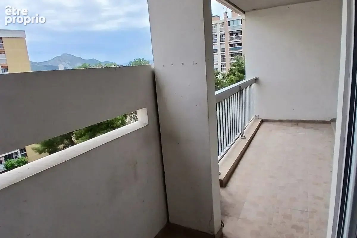 Appartement à MARSEILLE-11E