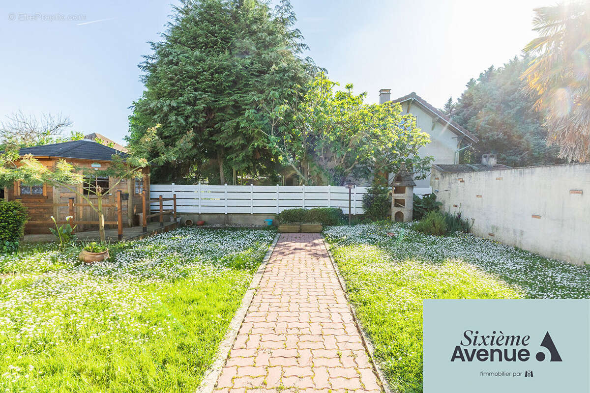 Maison à JUVISY-SUR-ORGE