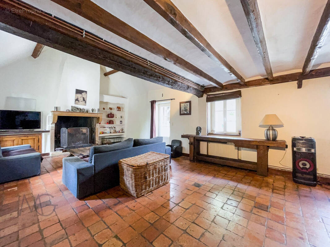 Maison à THOIRY