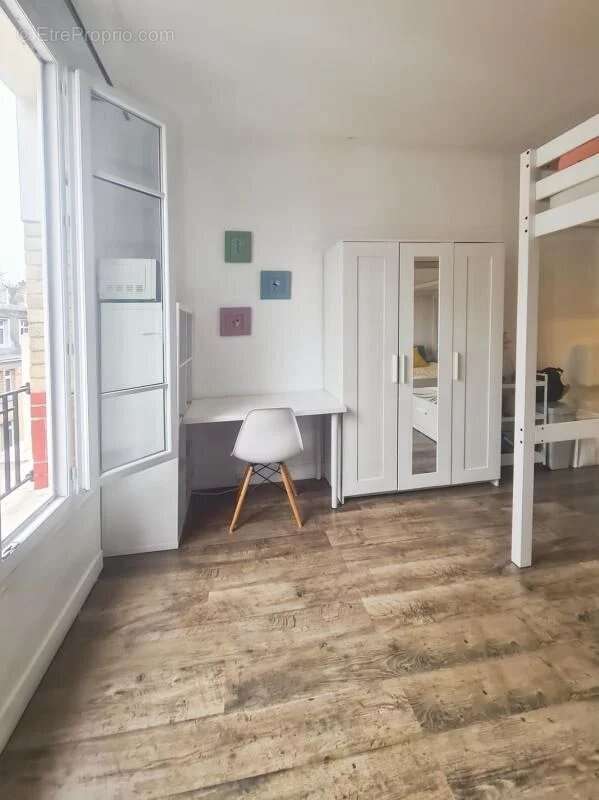 Appartement à PARIS-11E