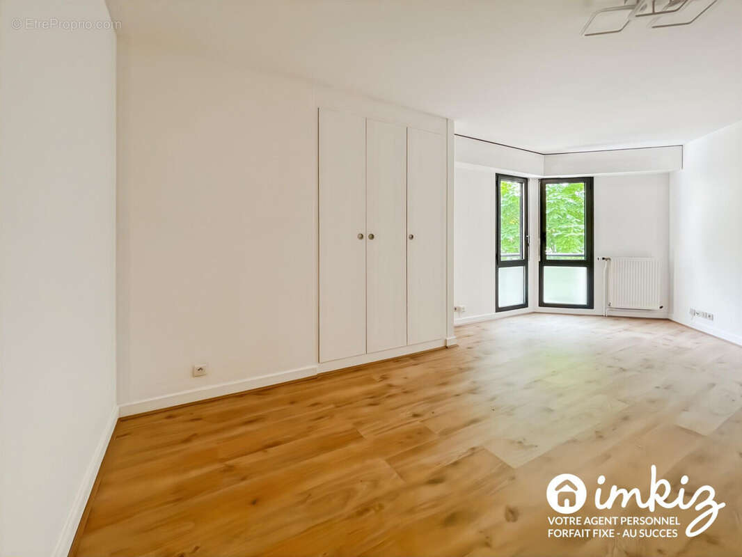 Appartement à LEVALLOIS-PERRET