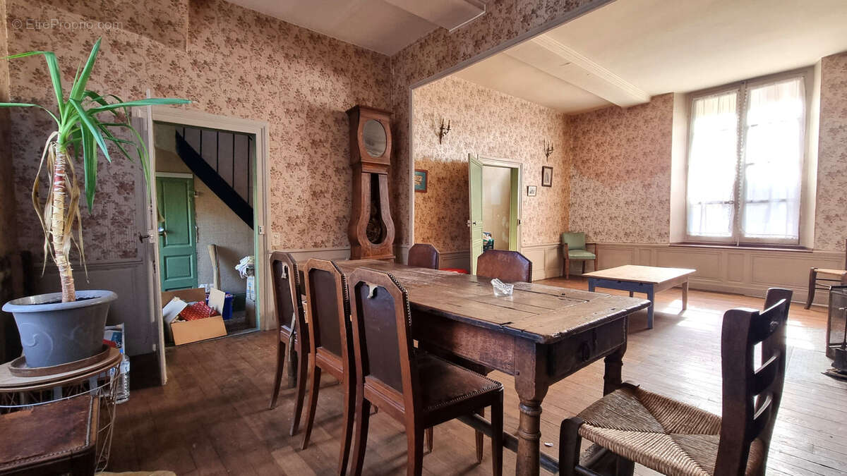 Maison à BRAY-SUR-SEINE