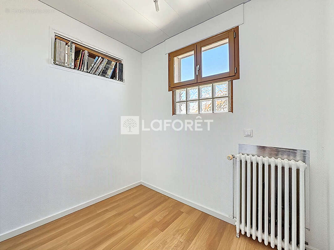 Maison à BONNEUIL-SUR-MARNE