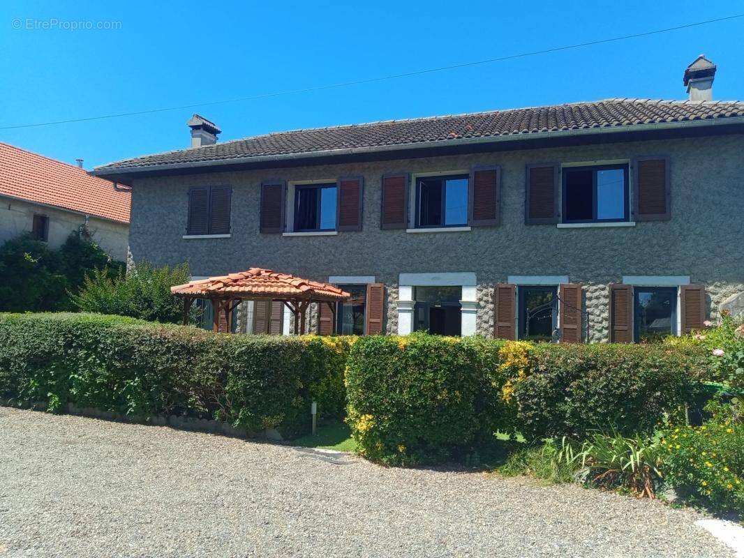 Maison à VIC-EN-BIGORRE