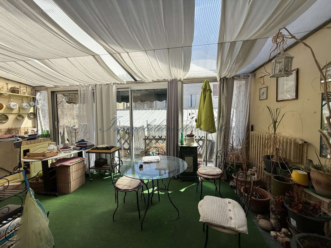 Immeuble a créer ou maison de caractère - centre historique - photo 5
