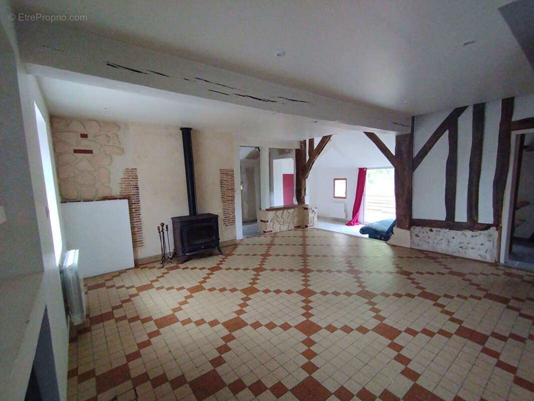 Maison à CHAPELLE-GUILLAUME