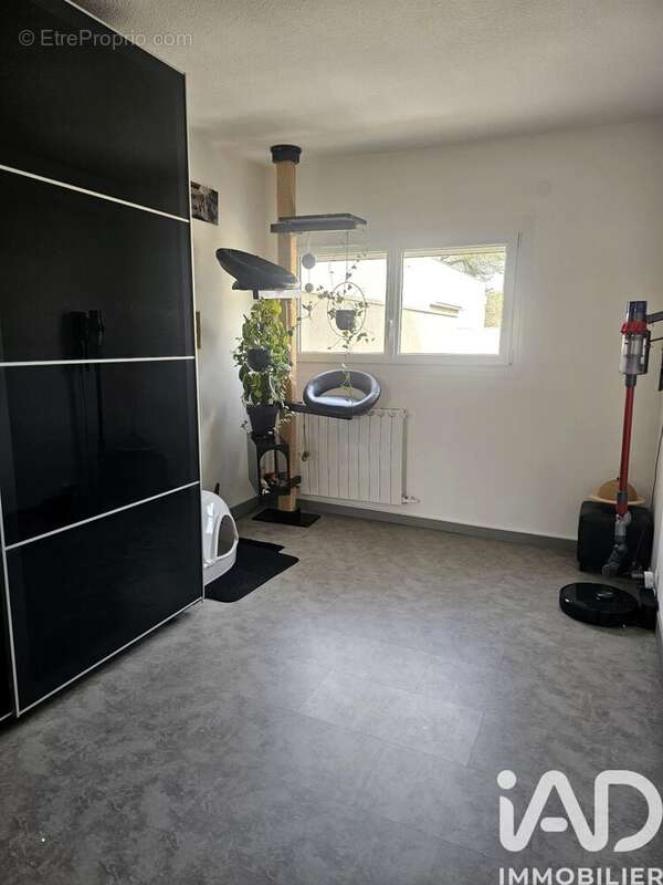 Appartement 60 m² à Savigny-Le-Temple  - photo 7