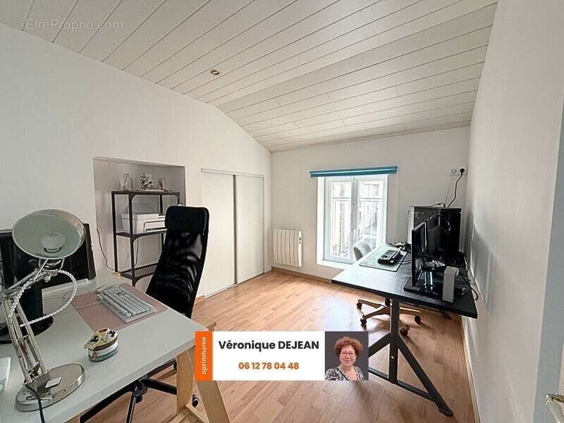 Maison 102 m²–Les Martres-de-Veyre (63)-4 chambres-3 chambres, bureau–155 000 € - photo 8