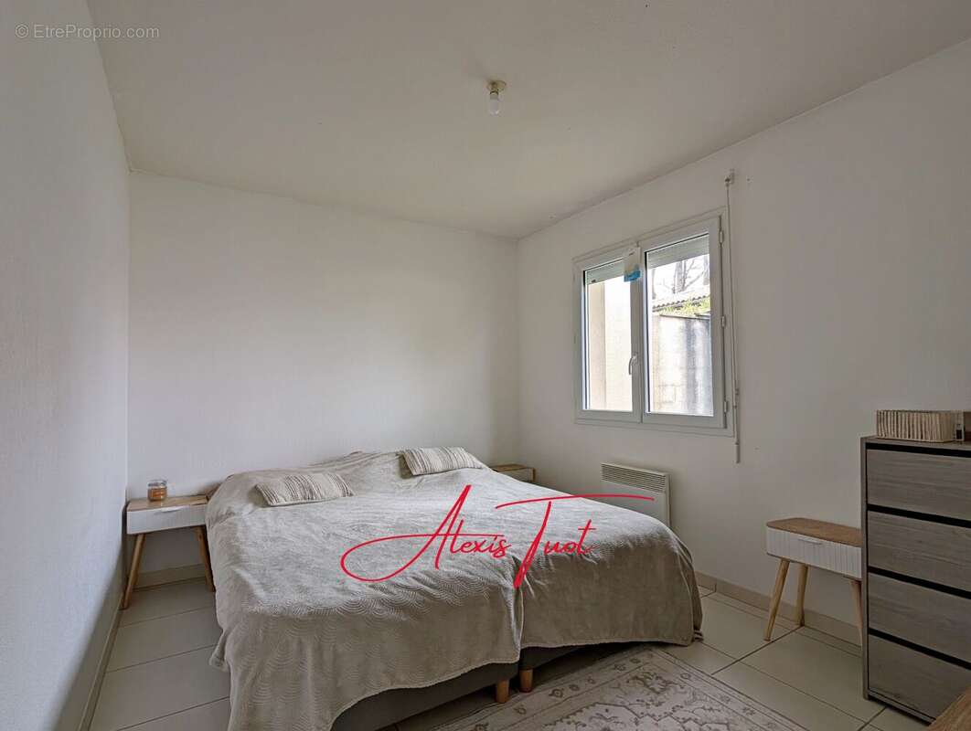 Maison 77 m² à Ambares-Et-Lagrave  - photo 25