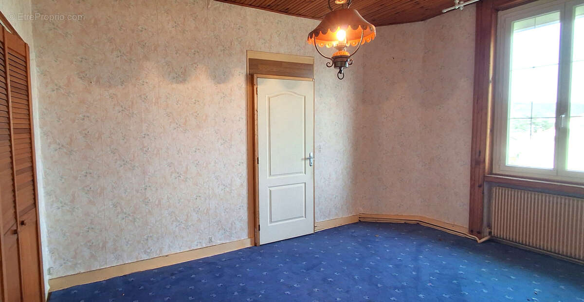 Maison à ROCHE-LA-MOLIERE