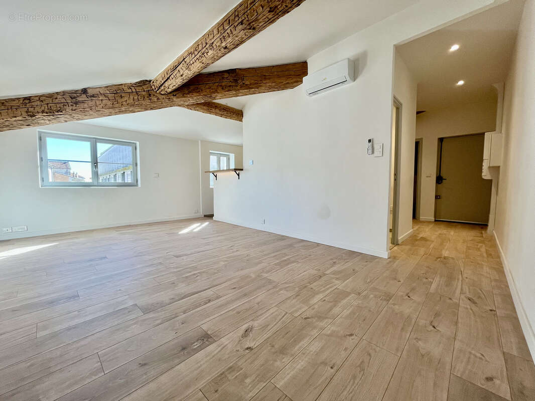 Appartement à NIMES
