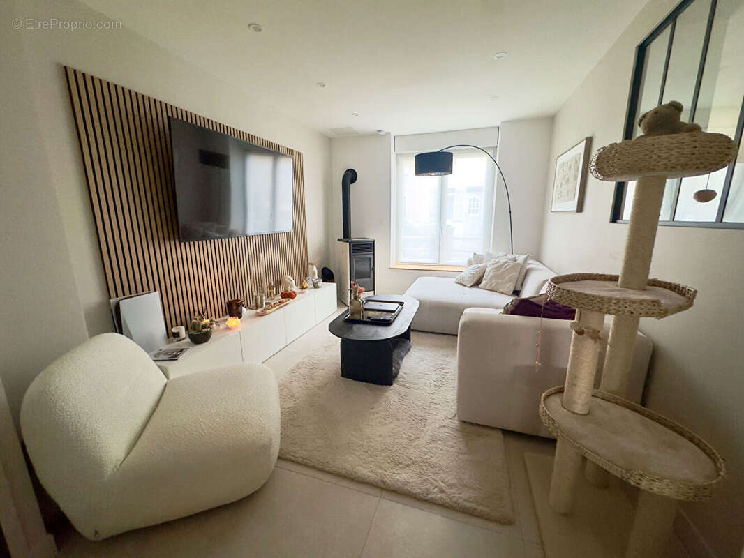 Maison à SAINT-MARTIN-BOULOGNE