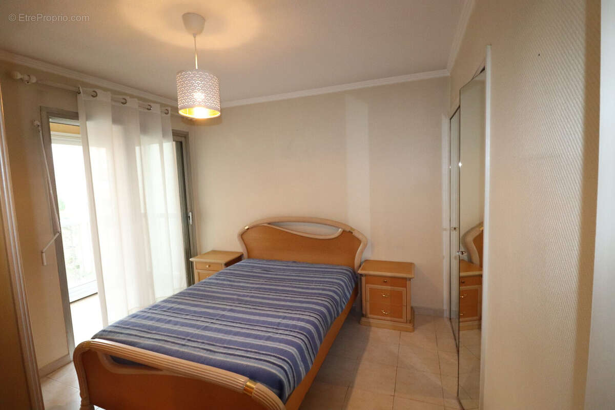 Appartement à MANDELIEU-LA-NAPOULE