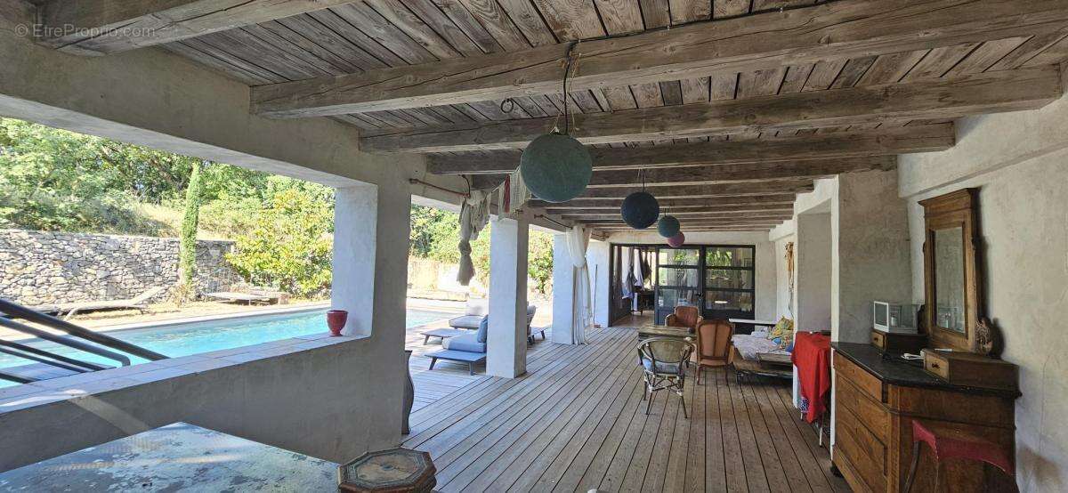 Maison 278 m² à Durfort-Et-Saint-Martin-De-Sossenac  - photo 4