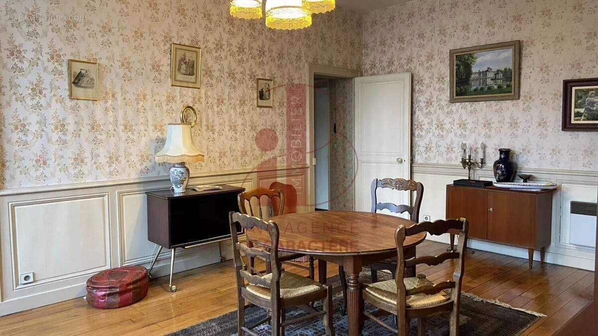 Appartement à FONTAINEBLEAU