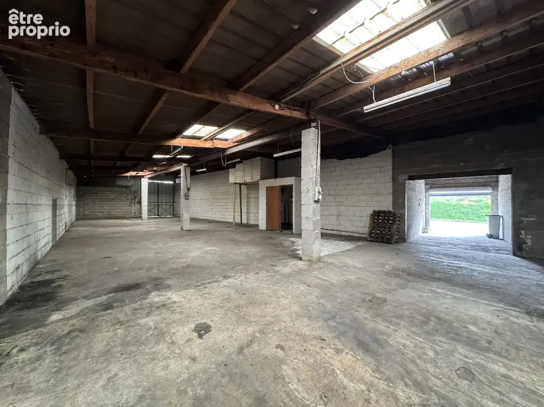 VILLENEUVE SUR LOT, idéal investisseurs 4 garages et un local - photo 3