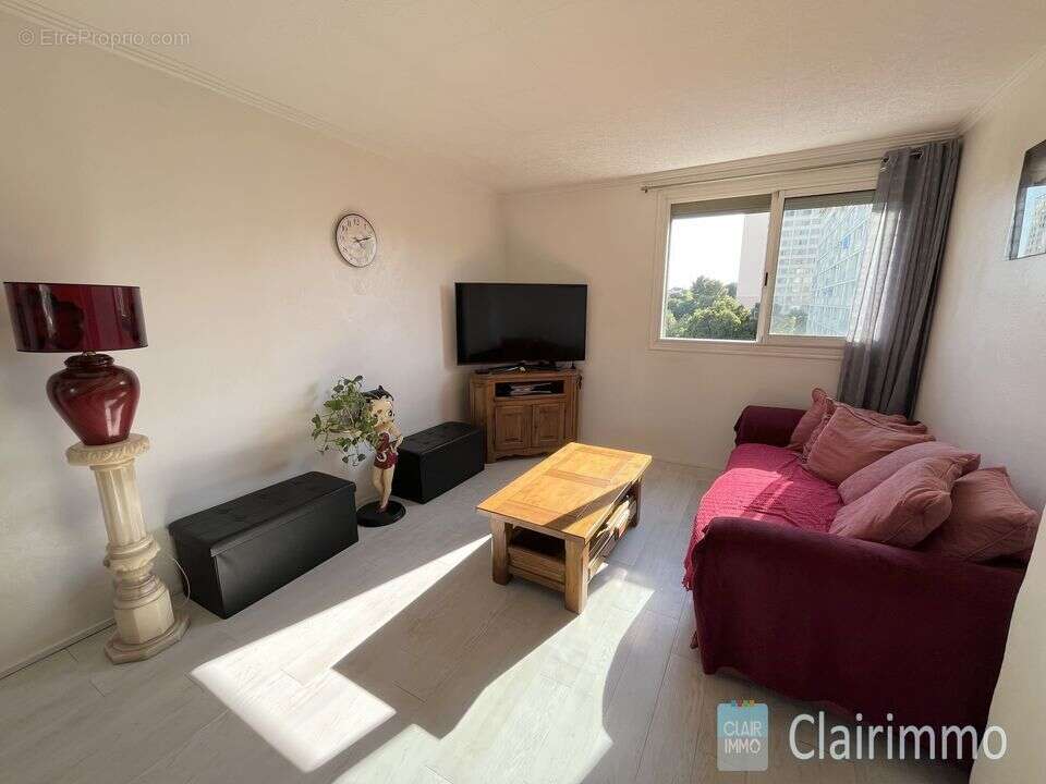 Appartement à MARSEILLE-13E