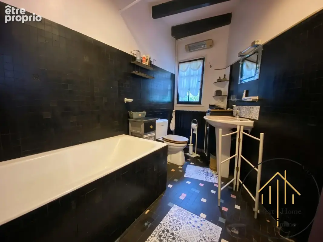 Maison 5 pièces 138 m² à vendre à Rioux-Martin (16210) - photo 9
