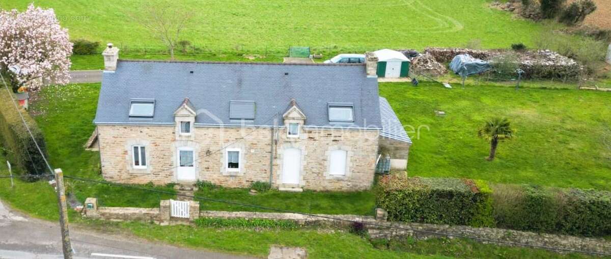 Maison à MONTERBLANC