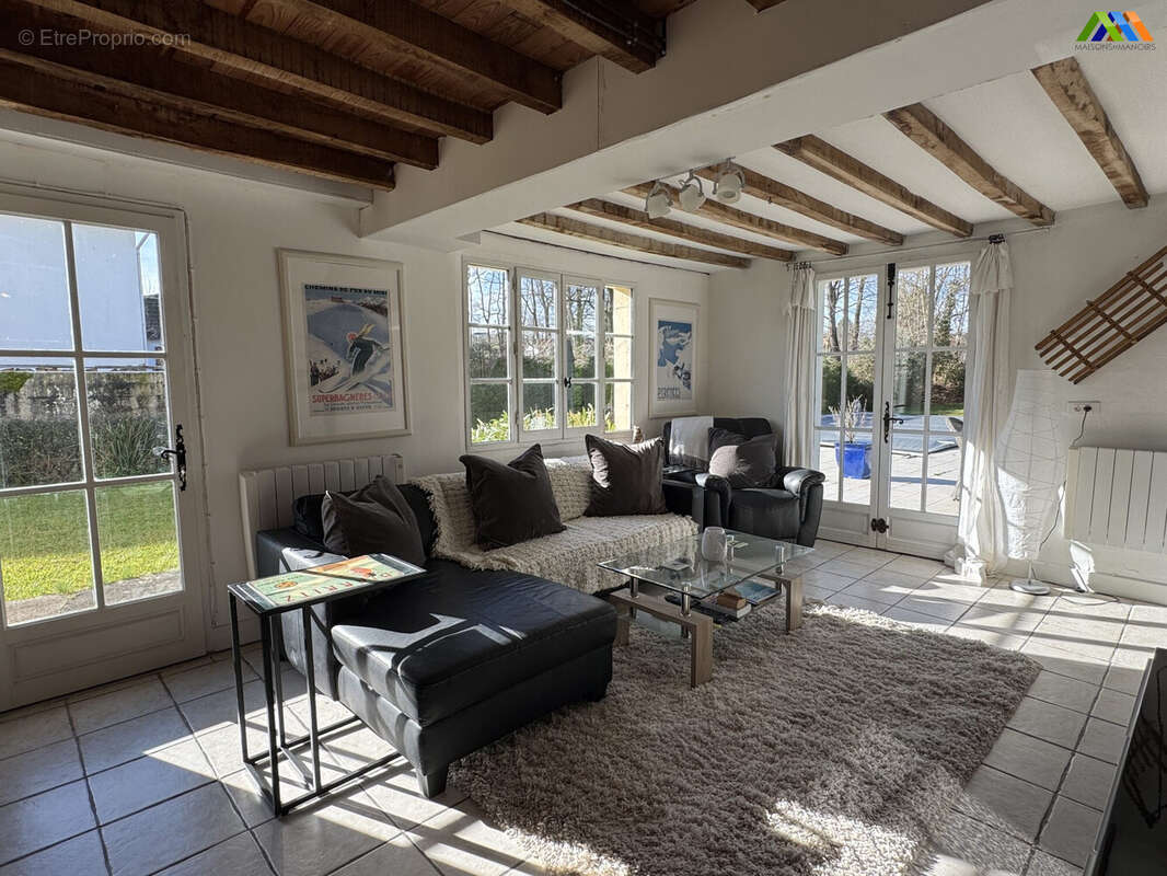 Maison 175 m² à Saint-Palais  - photo 7