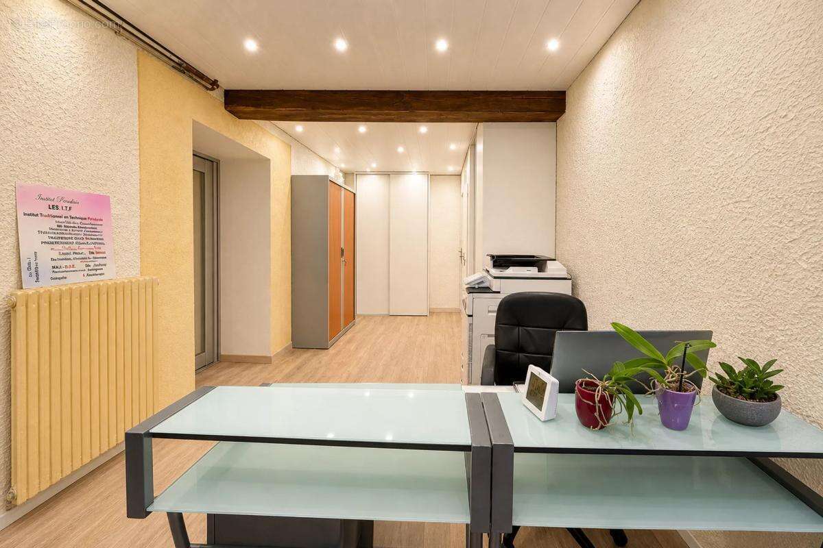 Les abrets-en-dauphiné (38490) – propriété atypique – 335 m² - photo 16