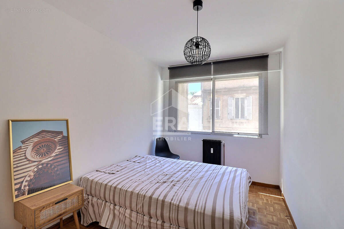 Appartement à MARSEILLE-4E