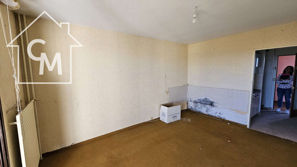 Appartement à MONTRICHARD