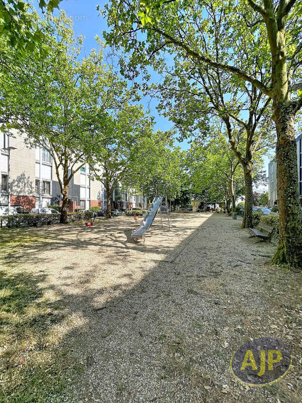 Appartement à REZE