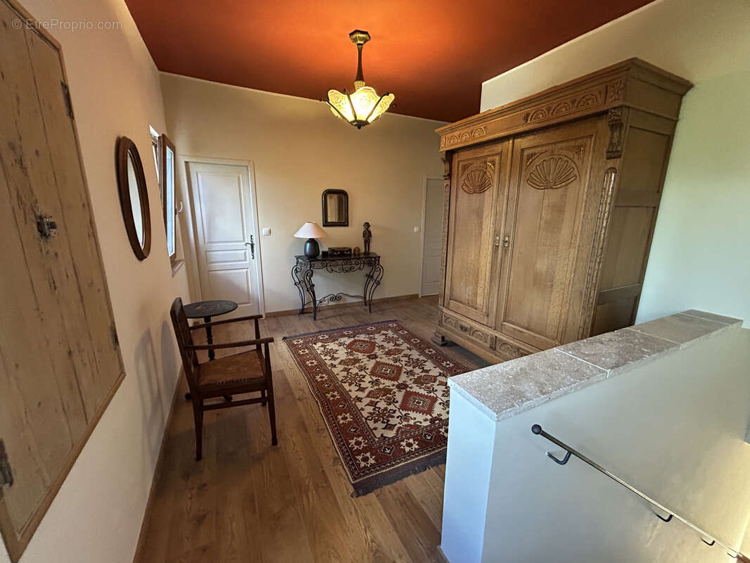 Maison à SAINT-QUENTIN-LA-POTERIE