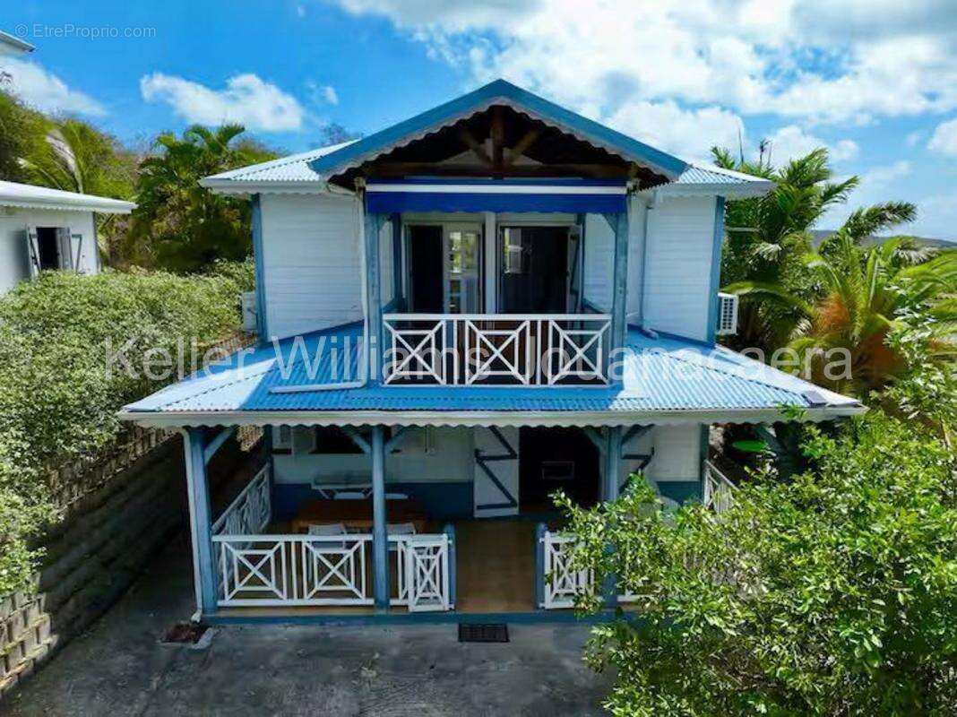 Maison à SAINTE-ANNE