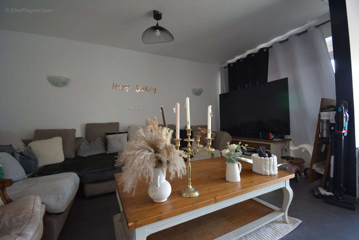 Appartement 111 m² à Marseille-6e  - photo 4