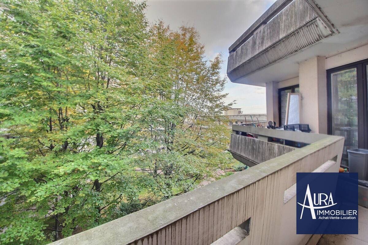 0_0008 - Appartement à LES LILAS