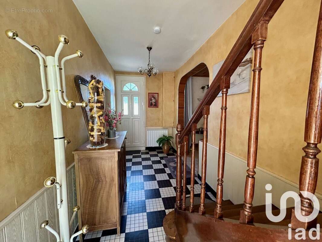 Photo 7 - Maison à ALLONNES