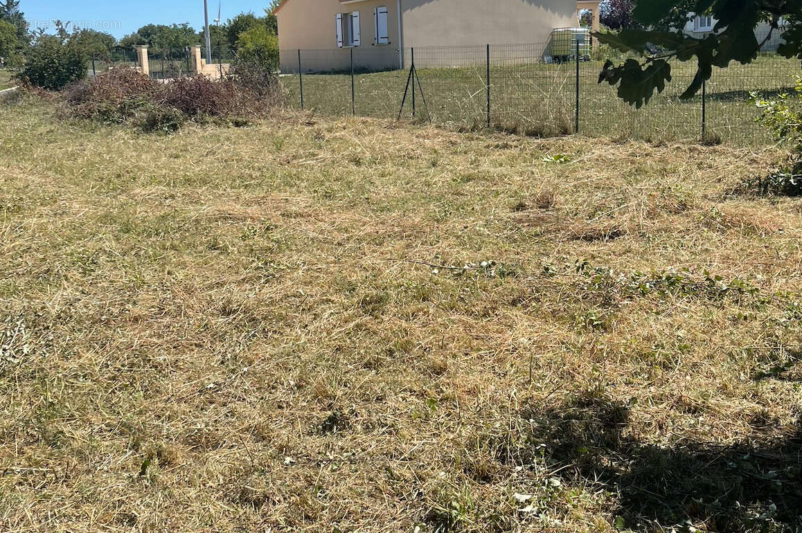 Terrain 694 m² à Vouleme  - photo 3