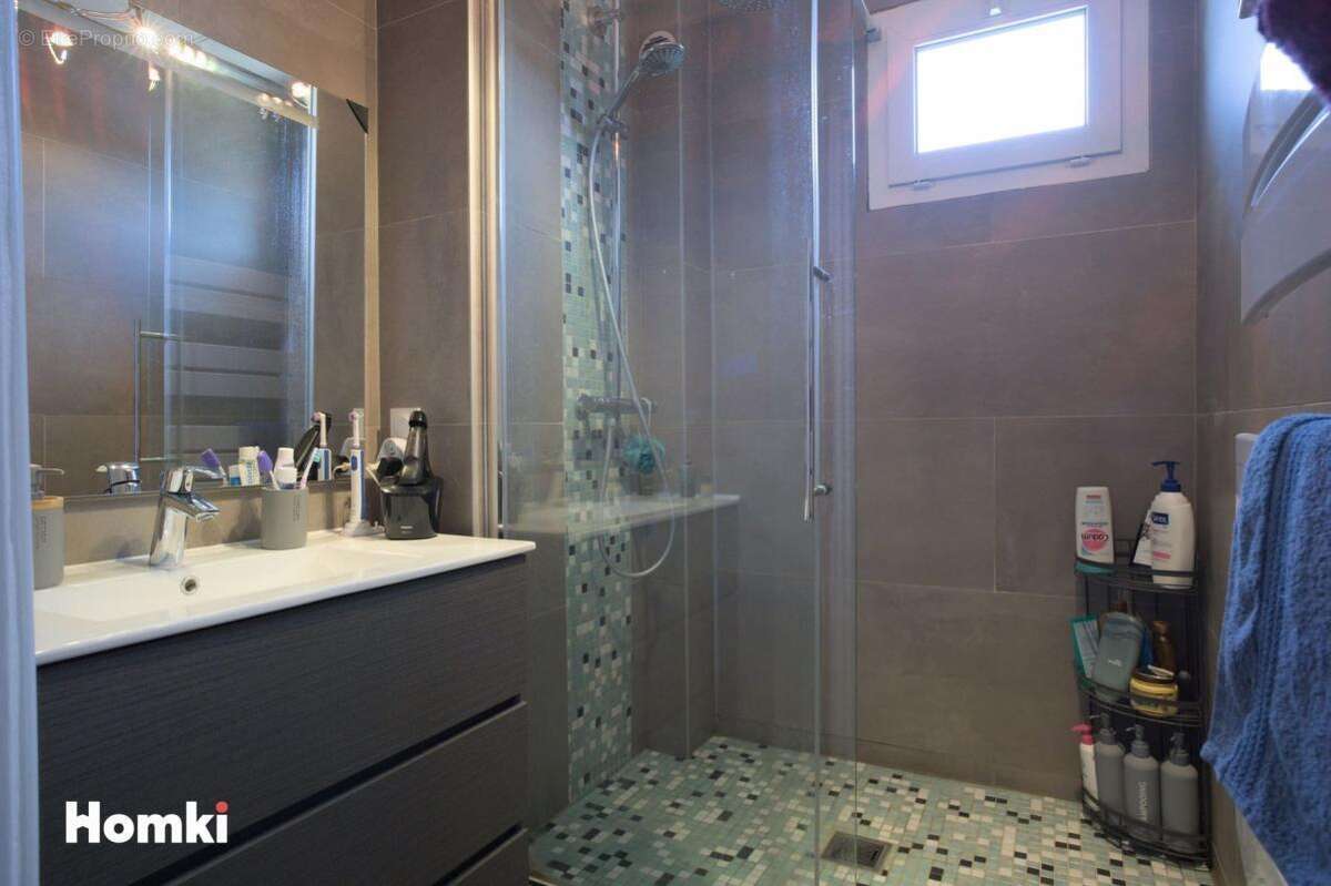 Appartement à MARSEILLE-9E