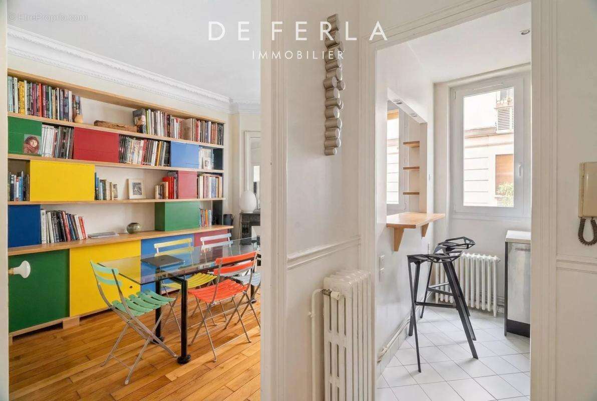 Appartement à PARIS-14E