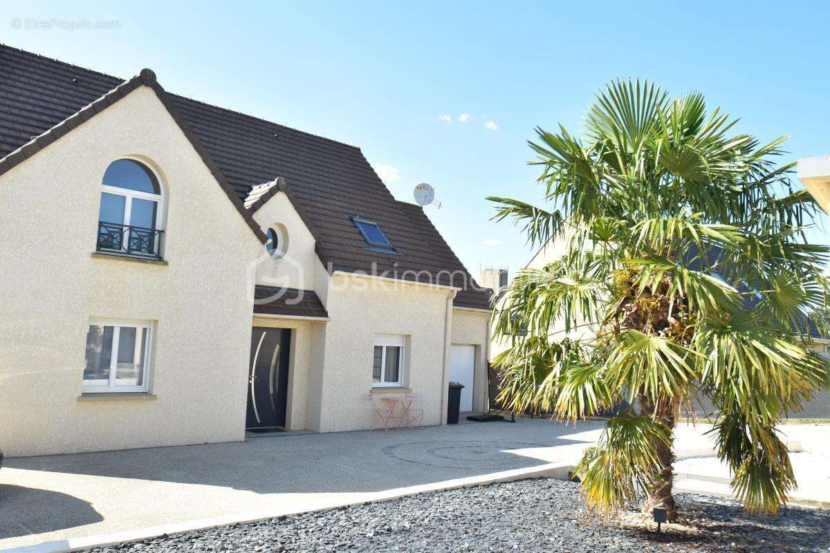 Superbe maison familiale de 7 pièces dont 5 chambres - photo 2