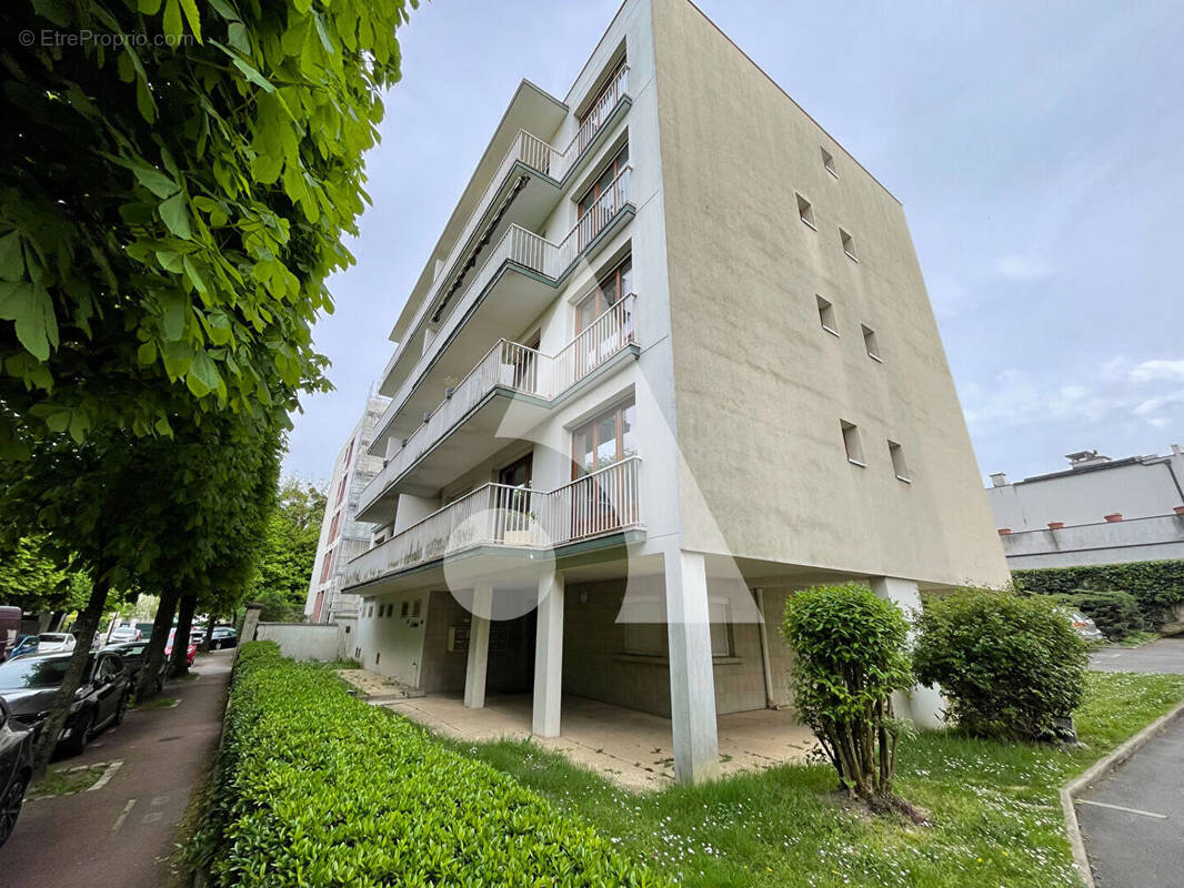 Appartement à SAINT-MAUR-DES-FOSSES