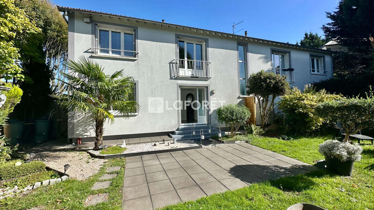 Appartement à LE RAINCY